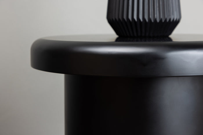 Fjôrd - Bijzettafel Zwart Ø40cm - MDF - Namsos