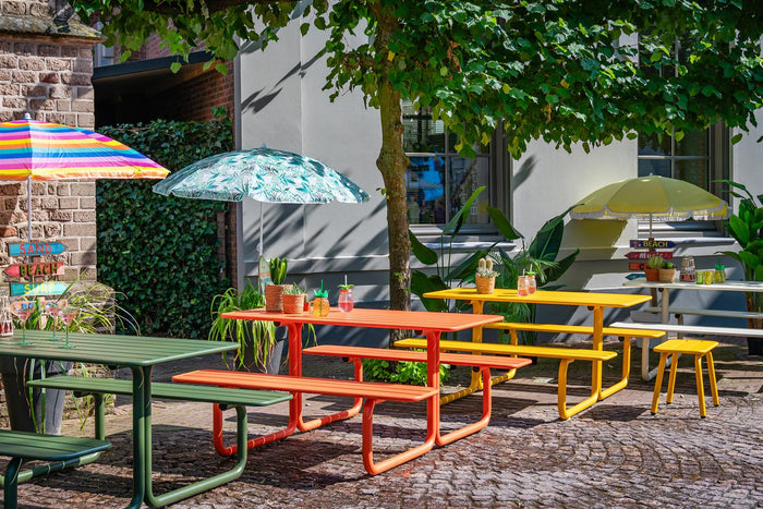 Metalen picknicktafel Max okergeel